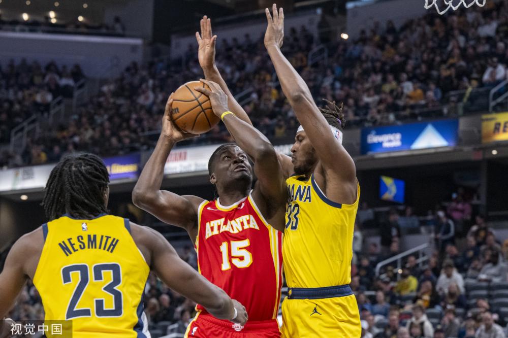 他们依靠紧 他们依靠紧